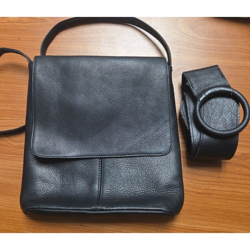 Le Donne Leather Simple Flap Over Crossbody Bag Black W/Matching Chico's  Belt
